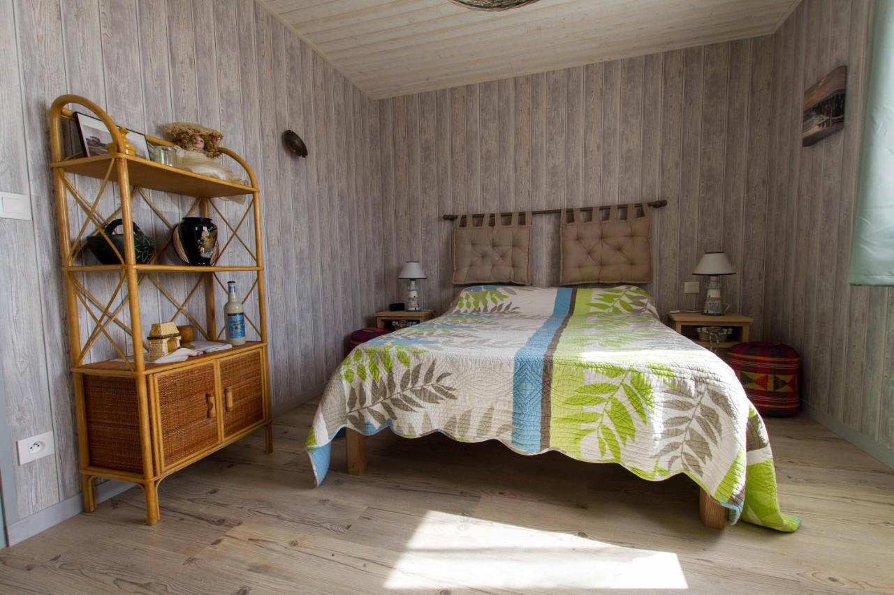 Saint-Hilaire-la-Forêt Le Chalet Vendeen מראה חיצוני תמונה