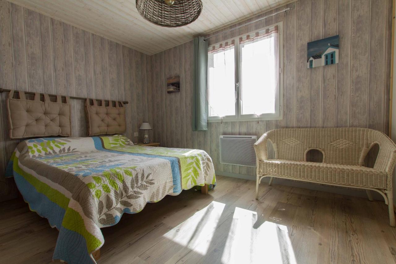 Saint-Hilaire-la-Forêt Le Chalet Vendeen מראה חיצוני תמונה