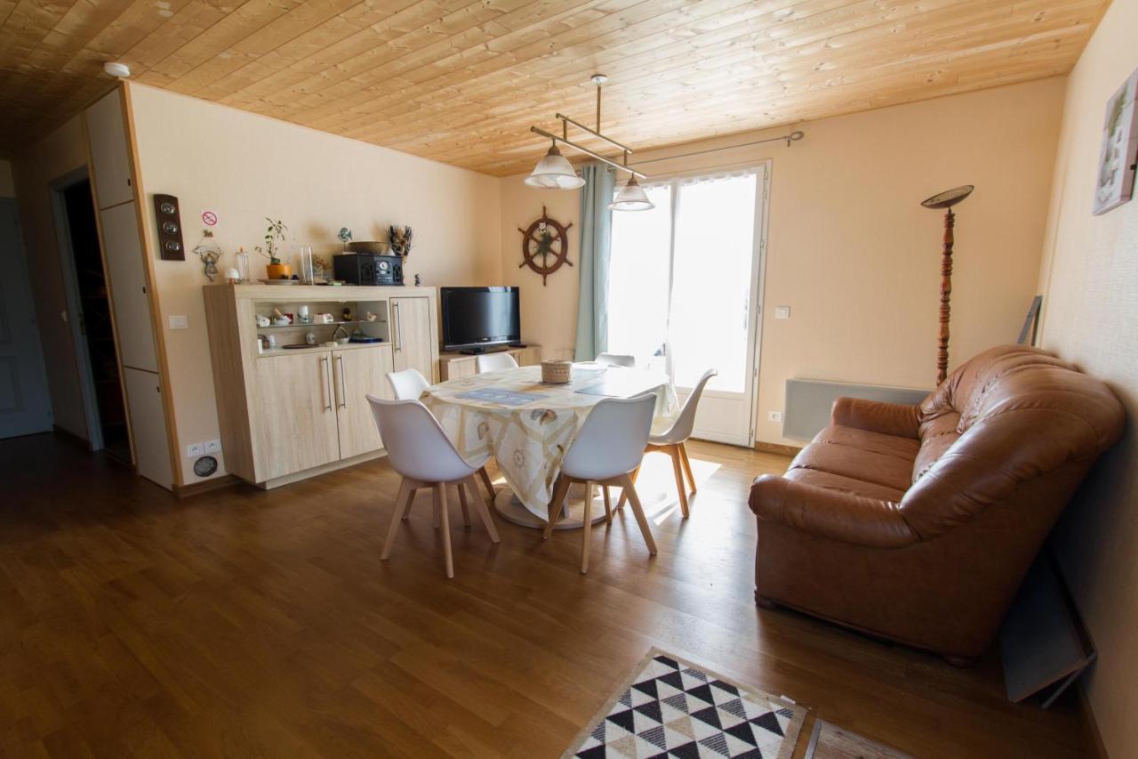 Saint-Hilaire-la-Forêt Le Chalet Vendeen מראה חיצוני תמונה
