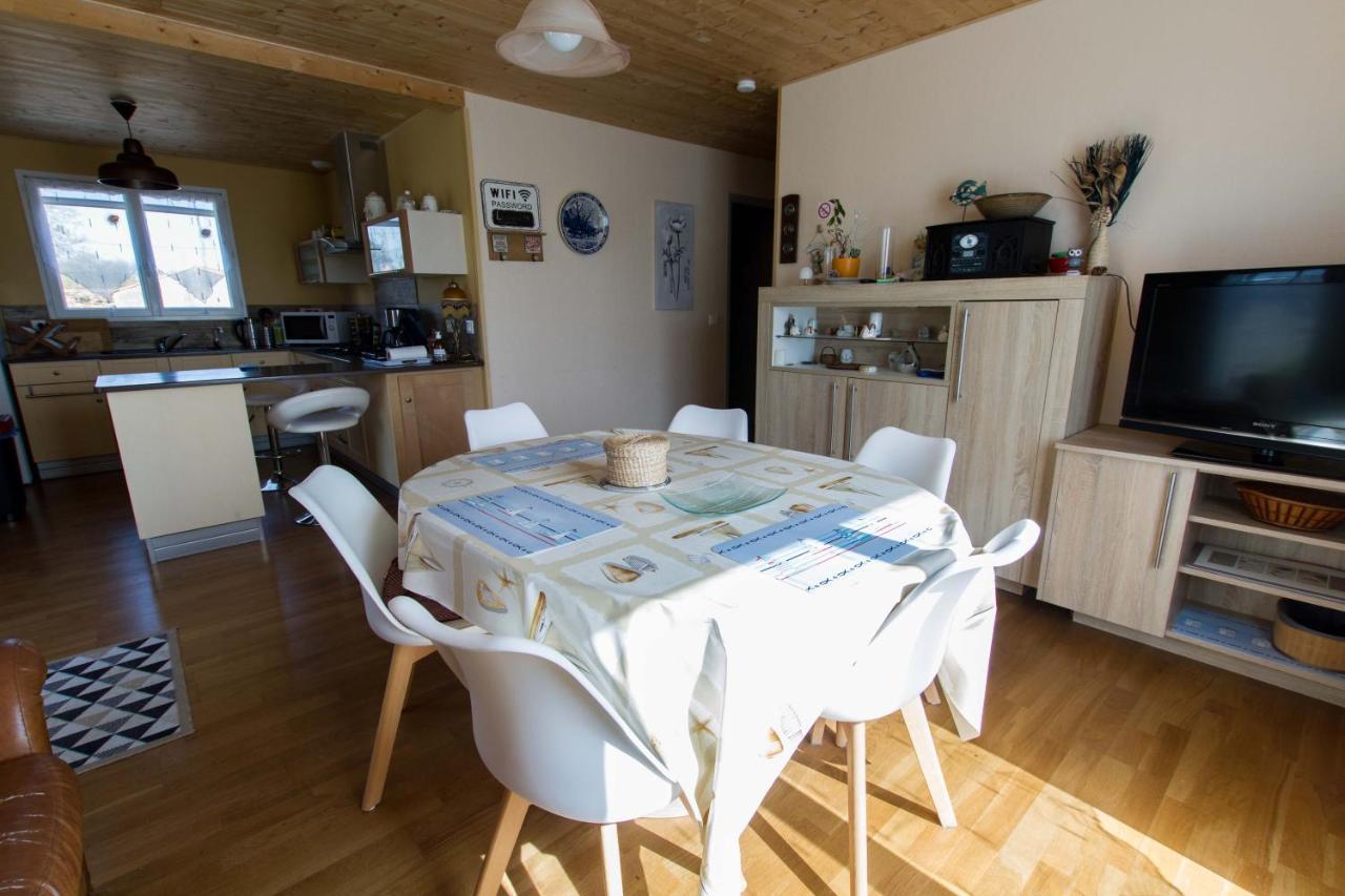 Saint-Hilaire-la-Forêt Le Chalet Vendeen מראה חיצוני תמונה