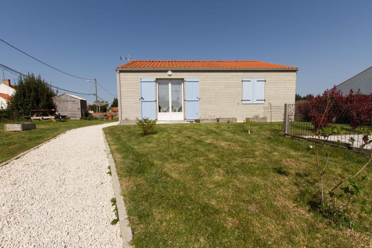 Saint-Hilaire-la-Forêt Le Chalet Vendeen מראה חיצוני תמונה